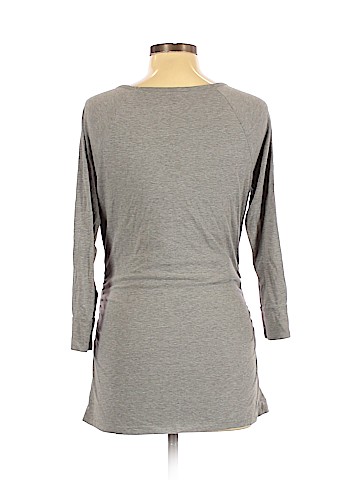 Liz Lange Maternity Long Sleeve T-Shirt (view 2)