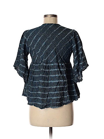 Alpha Moment 3/4 Sleeve Blouse (view 2)