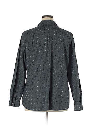 Old Navy Long Sleeve Button-Down Shirt (view 2)