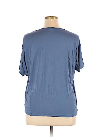 Gap Short Sleeve Top (view 2)