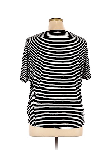 Gap Short Sleeve T-Shirt (view 2)