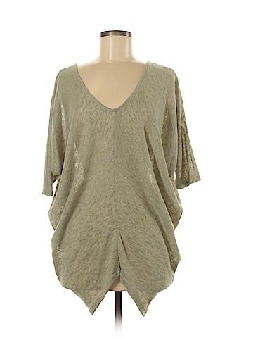 Style Rack Short Sleeve Top (view 1)