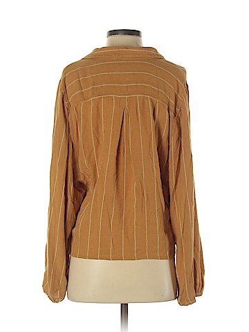 American Eagle Outfitters Long Sleeve Blouse (view 2)