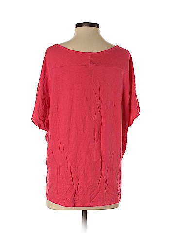Victoria's Secret Short Sleeve T-Shirt (view 2)