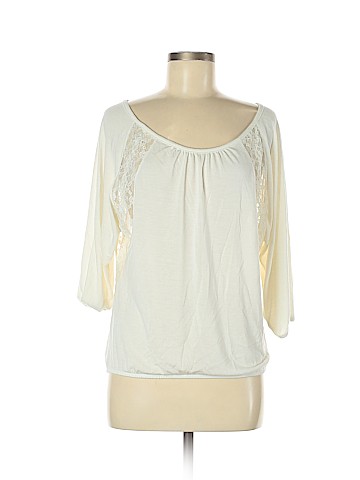 American Eagle Outfitters 3/4 Sleeve Top (view 1)