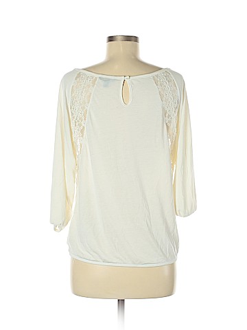 American Eagle Outfitters 3/4 Sleeve Top (view 2)