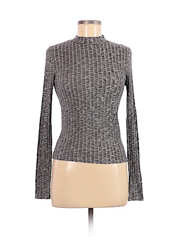Forever 21 Pullover Sweater (view 1)