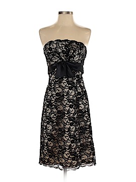 White House Black Market Size 2