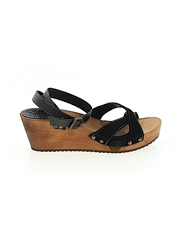 Sanita Wedges (view 1)