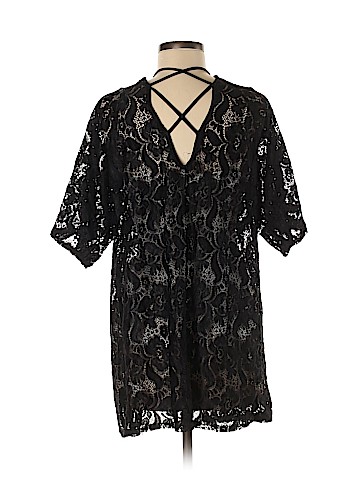 Charlotte Russe Kimono (view 2)