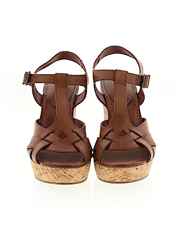 Mia Wedges (view 2)