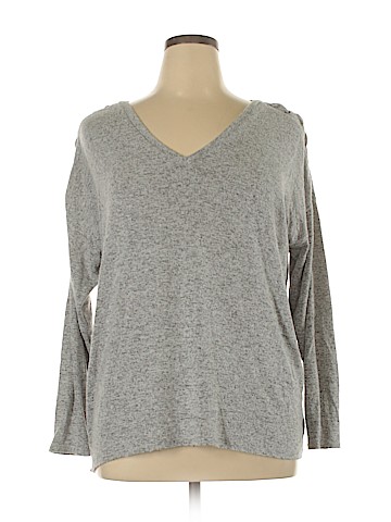 American Eagle Outfitters Pullover Sweater (view 1)