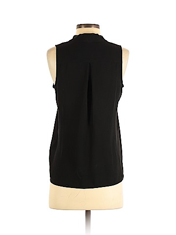 Banana Republic Sleeveless Button-Down Shirt (view 2)