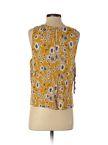Elodie Sleeveless Blouse (view 2)