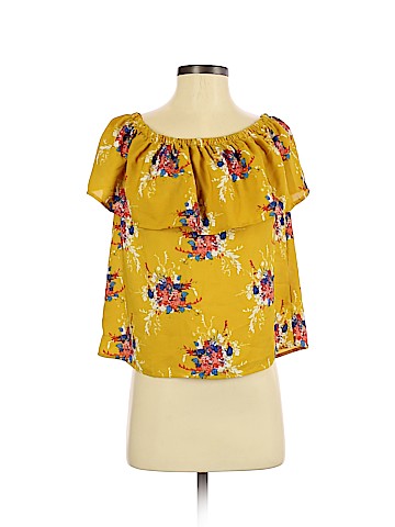 Lily White Short Sleeve Blouse (view 1)