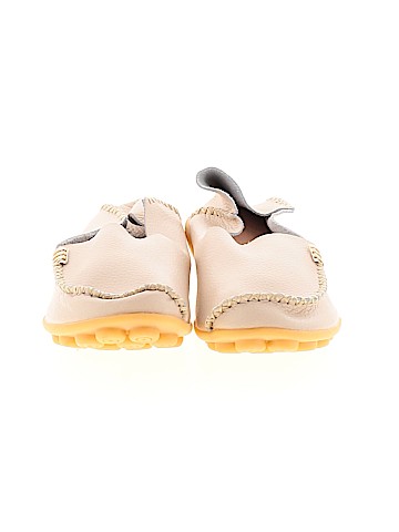 Unbranded Flats (view 2)