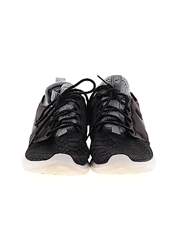 Nike Sneakers (view 2)