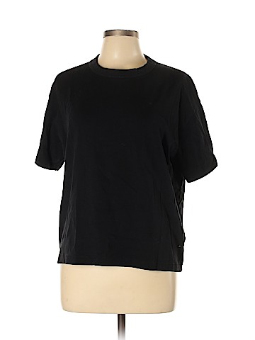 Uniqlo Short Sleeve T-Shirt (view 1)