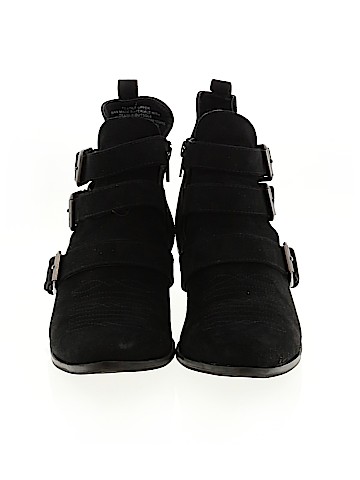 Universal Thread Ankle Boots (view 2)