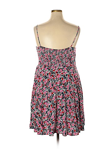 Old Navy Casual Dress (view 2)