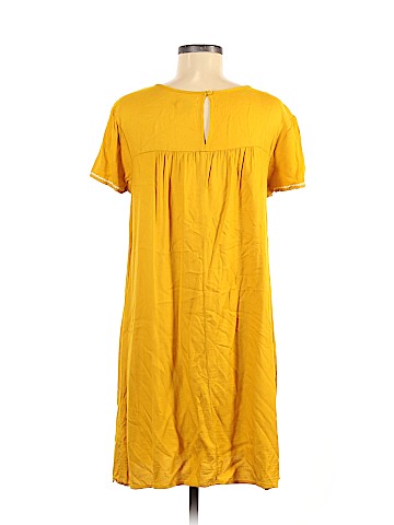 Old Navy Casual Dress (view 2)