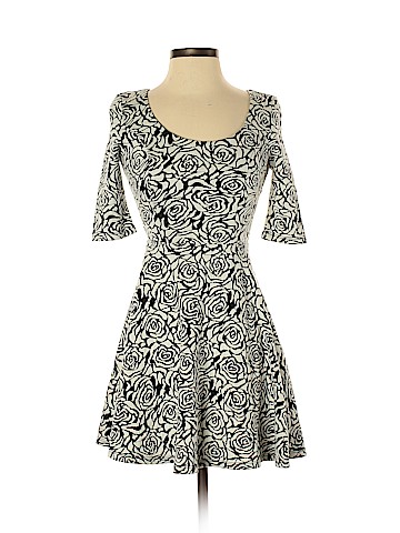 Candie's Casual Dress (view 1)