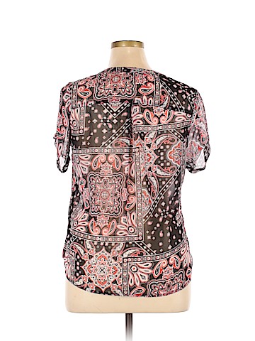 Sara Michelle Short Sleeve Blouse (view 2)