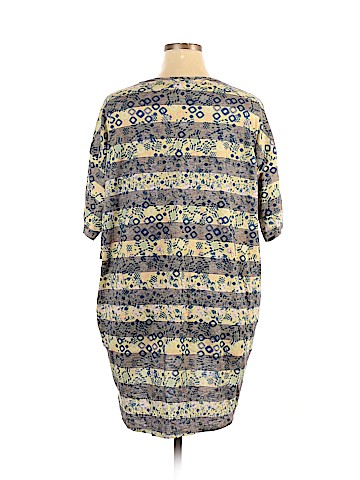 Lularoe Short Sleeve T-Shirt (view 2)