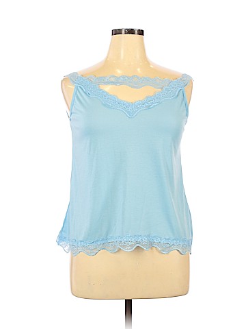Unbranded Sleeveless Top (view 1)