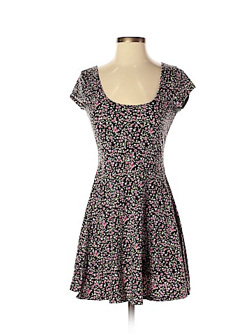 American Eagle Outfitters Casual Dress (view 1)