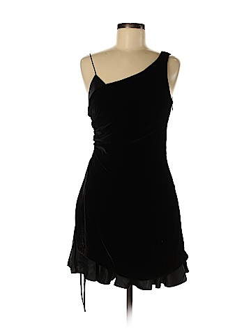 Cinq à Sept Cocktail Dress (view 1)