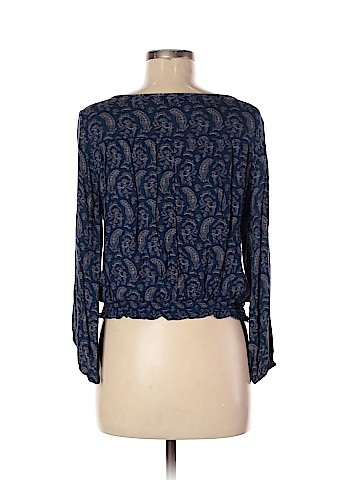 American Eagle Outfitters Long Sleeve Blouse (view 2)