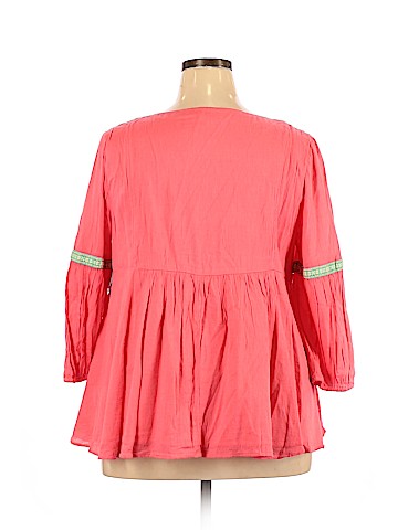 Crown & Ivy Long Sleeve Top (view 2)