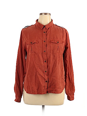 Universal Thread Long Sleeve Button-Down Shirt (view 1)