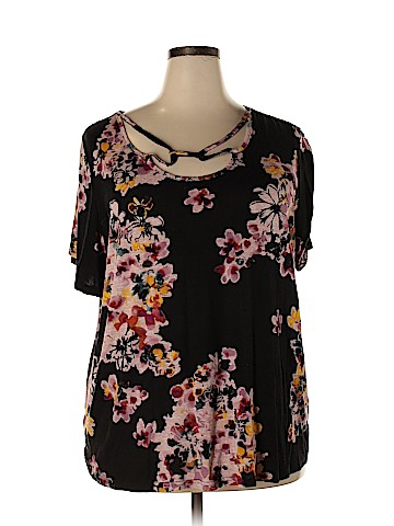 Maurices Short Sleeve Top (view 1)