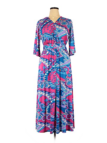 Nikkie Poulos Casual Dress (view 1)