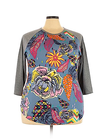Lularoe 3/4 Sleeve T-Shirt (view 1)