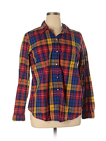 Old Navy Long Sleeve Button-Down Shirt (view 1)