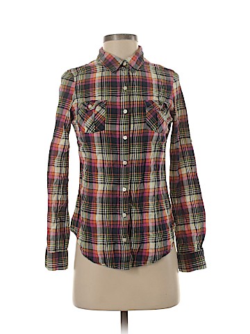 Mossimo Supply Co. Long Sleeve Button-Down Shirt (view 1)
