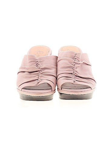 B Makowsky Wedges (view 2)