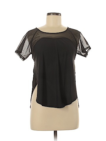 Lululemon Athletica Active T-Shirt (view 1)