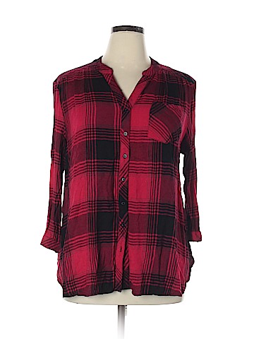 Khakis & Co 3/4 Sleeve Button-Down Shirt (view 1)