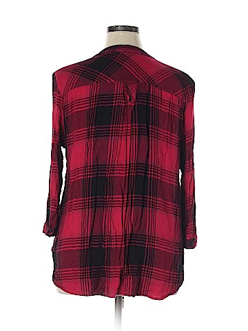 Khakis & Co 3/4 Sleeve Button-Down Shirt (view 2)