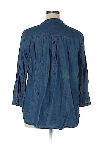 Khakis & Co 3/4 Sleeve Button-Down Shirt (view 2)