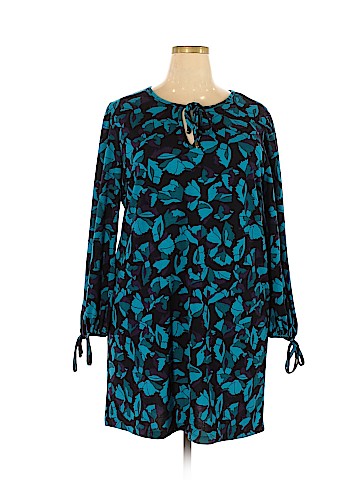 Nikkie by Nikkie Poulos Long Sleeve Top (view 1)