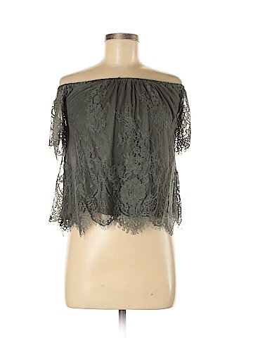 American Eagle Outfitters Short Sleeve Top (view 1)