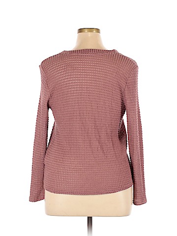 Charlotte Russe Pullover Sweater (view 2)