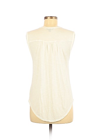 American Eagle Outfitters Sleeveless Top (view 2)