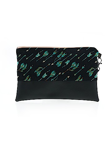Unbranded Wristlet (view 2)