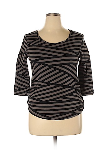 Daisy Fuentes Long Sleeve T-Shirt (view 1)